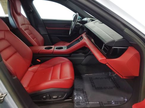 Used 2022 Porsche Taycan 4 Cross Turismo image 46