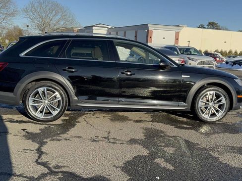 Used 2019 Audi A4 2.0T allroad Premium w/ Convenience Package image 4