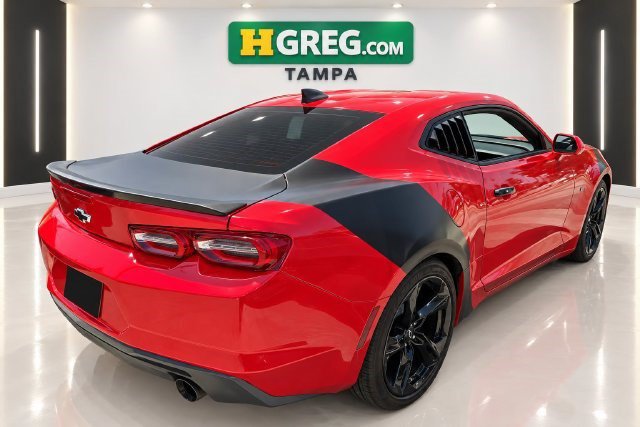Used 2021 Chevrolet Camaro LT w/ Technology Package RWD image 6