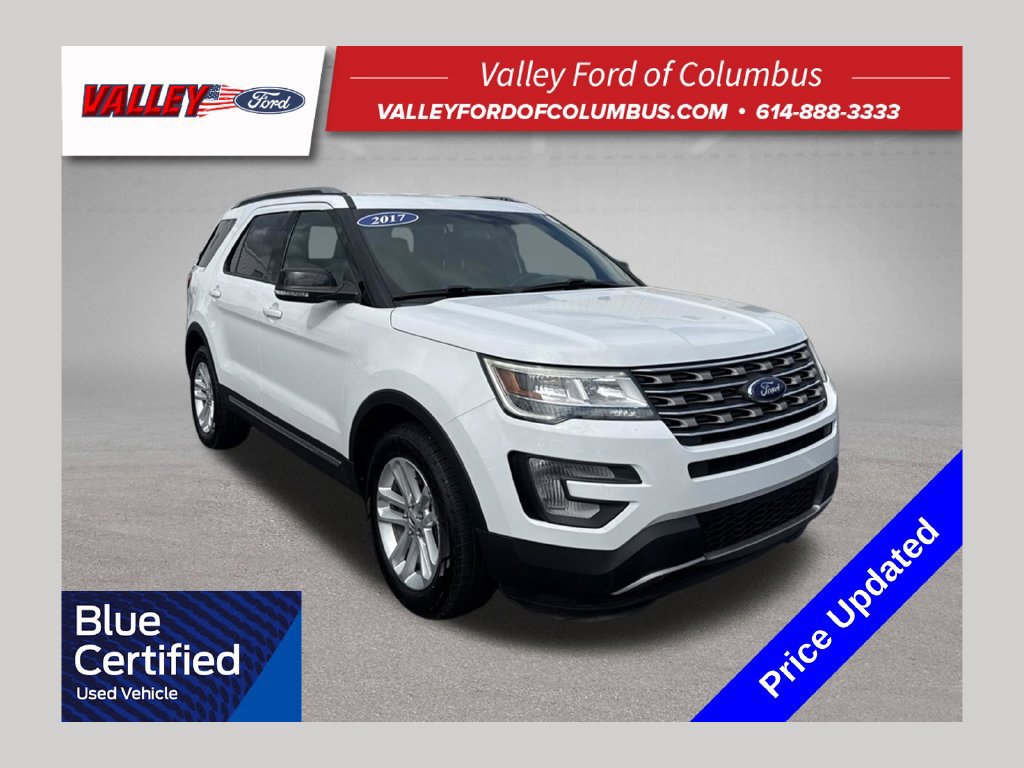 Certified 2017 Ford Explorer XLT FWD image 1