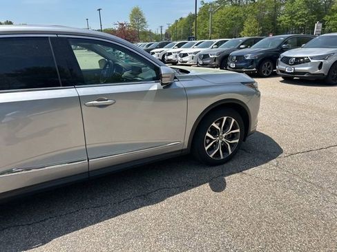 Used 2023 Acura MDX SH-AWD w/ Technology Package image 13