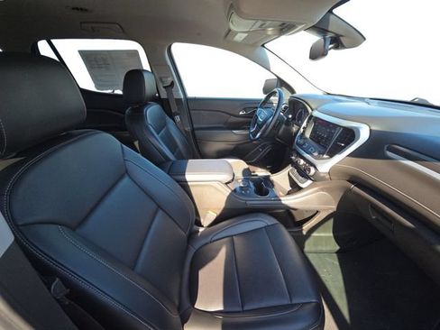 Used 2023 GMC Acadia SLT AWD/4WD image 41