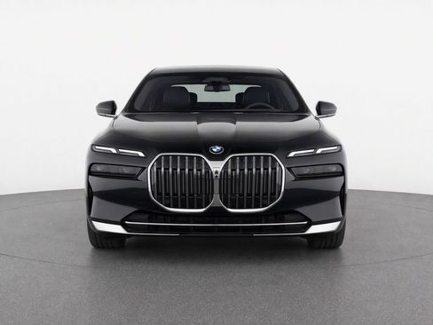 Used 2023 BMW i7 xDrive60 AWD/4WD image 8