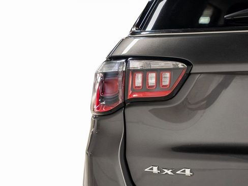 Used 2022 Jeep Compass Latitude w/ Sun and Sound Group image 19