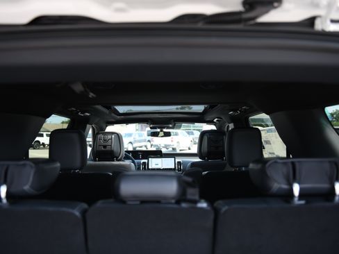 New 2027 Ford Expedition Platinum w/ Stealth Appearance Package RWD image 11