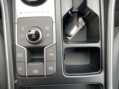 New 2025 Kia Sorento EX image 26