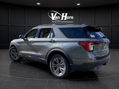 New 2026 Ford Explorer Active w/ Active Comfort Package image 3