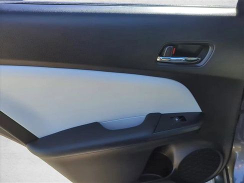 Used 2018 Toyota Prius Four image 23