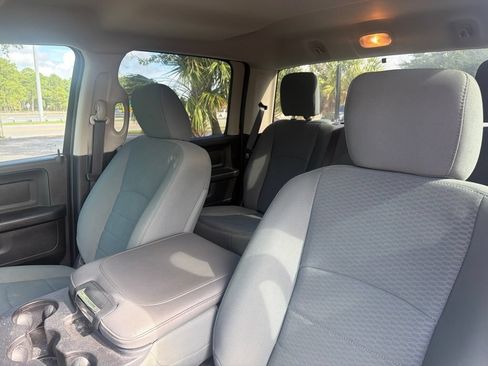 Used 2017 RAM 1500 Express AWD/4WD image 11