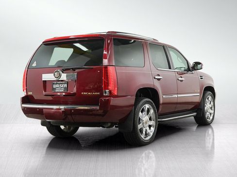 Used 2011 Cadillac Escalade Luxury AWD/4WD image 5