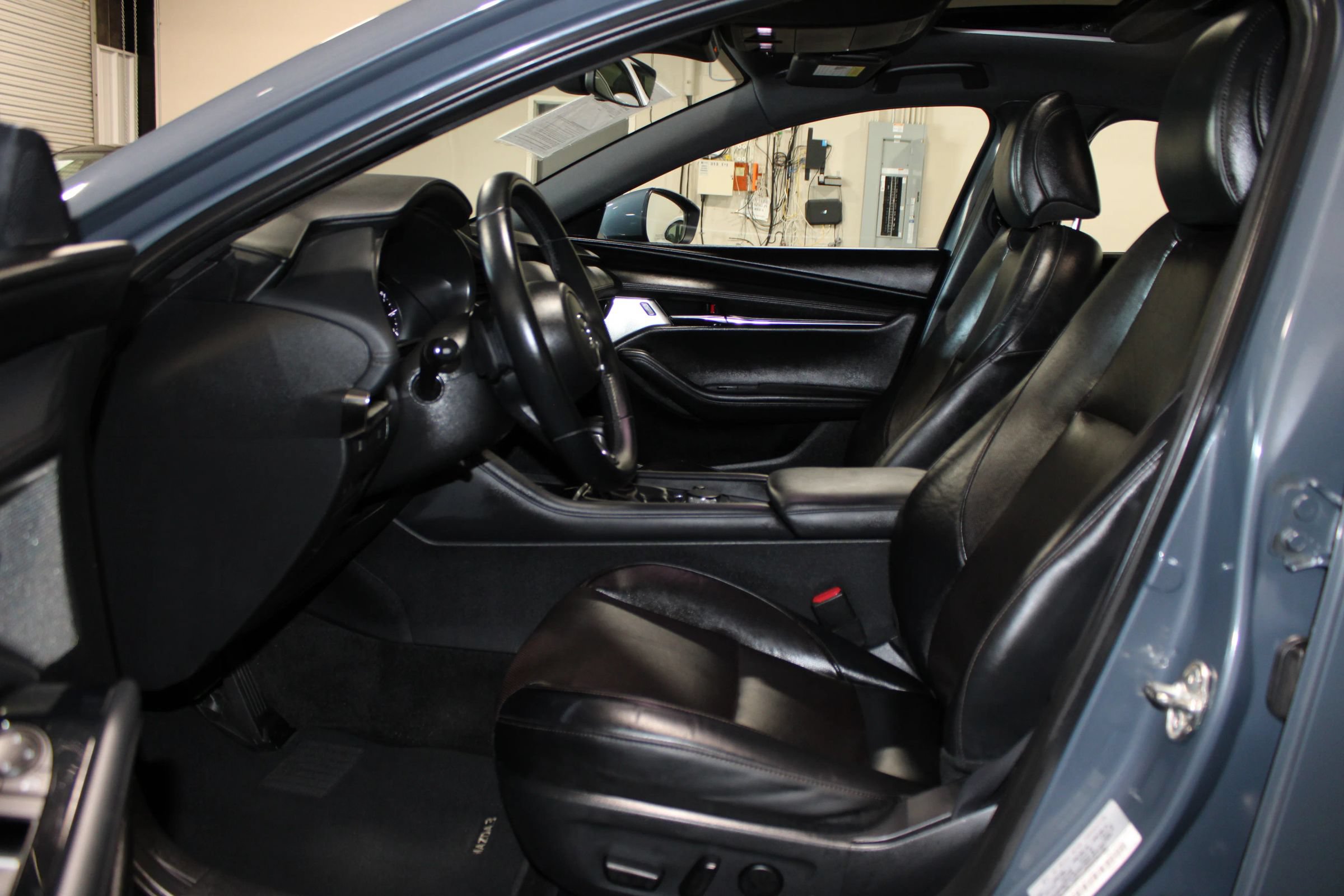 Used 2021 MAZDA MAZDA3 s FWD image 8
