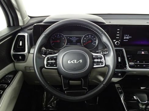 Used 2022 Kia Sorento SX image 20