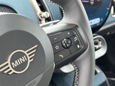 Certified 2025 MINI Cooper Countryman S w/ Comfort Package Max AWD/4WD image 37