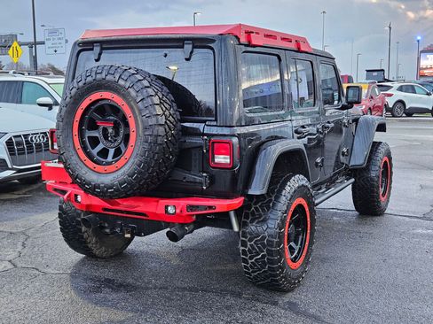 Used 2018 Jeep Wrangler Unlimited Rubicon image 3