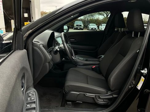 Used 2022 Honda HR-V Sport image 10
