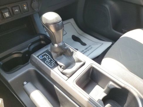 Used 2021 Toyota Tacoma TRD Sport image 27