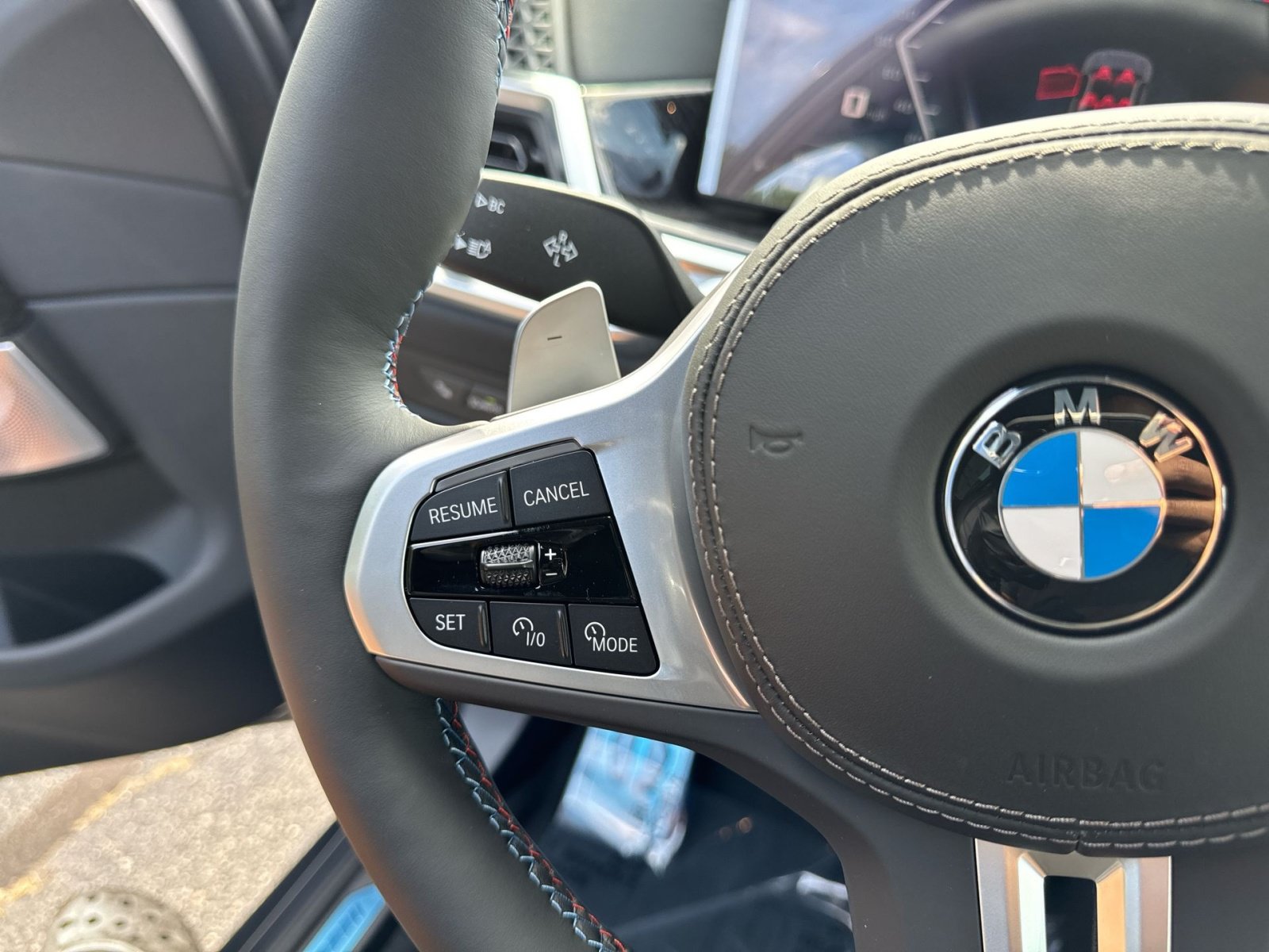New 2027 BMW X6 M60i AWD/4WD image 16