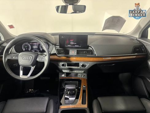 Used 2023 Audi Q5 e Premium w/ Convenience Package AWD/4WD image 16