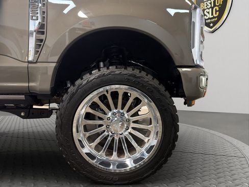 Used 2026 Ford F350 Platinum w/ Platinum Plus Package image 22