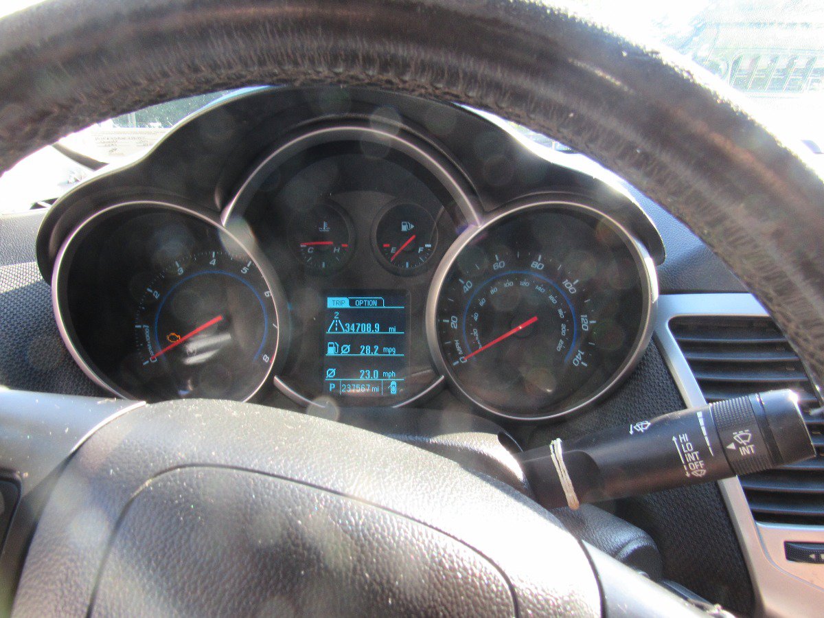 Used 2014 Chevrolet Cruze LT FWD image 7