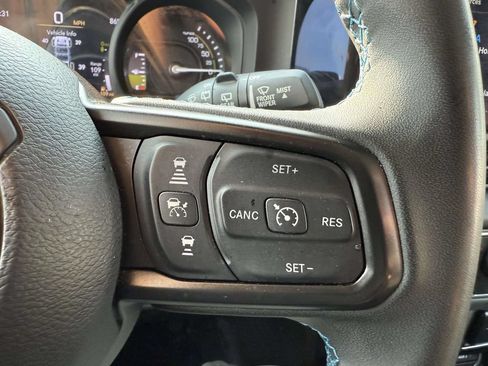 Used 2024 Jeep Wrangler Unlimited Rubicon 4xe AWD/4WD image 23