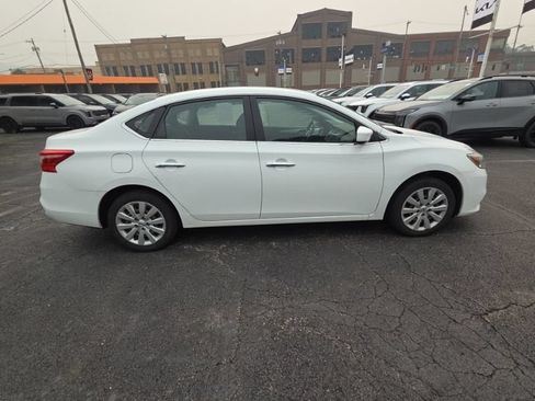 Used 2016 Nissan Sentra S FWD image 8