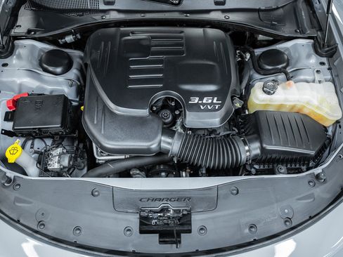 Used 2022 Dodge Charger GT w/ Blacktop Package image 26