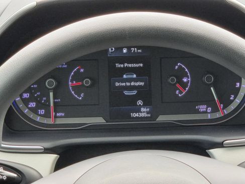 Used 2022 Hyundai Tucson SEL FWD image 18