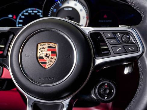 Certified 2023 Porsche Cayenne S image 19