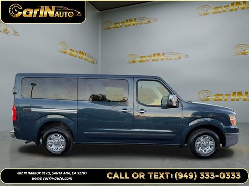 Used 2016 Nissan NV 3500 SL image 4