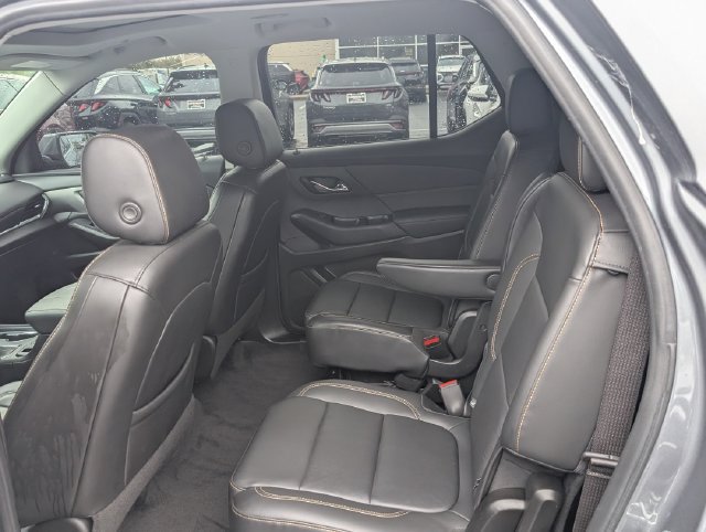 Used 2021 Chevrolet Traverse LT w/ LT Premium Package AWD/4WD image 9