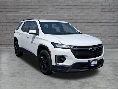 Used 2023 Chevrolet Traverse LT w/ Midnight/Sport Edition AWD/4WD image 2