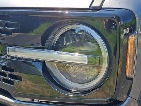 Used 2023 Ford Bronco Wildtrak AWD/4WD image 9
