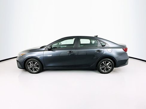 Used 2024 Kia Forte LXS w/ LXS Technology Package image 4
