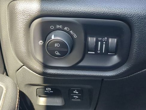 Used 2023 RAM 1500 Laramie RWD image 22