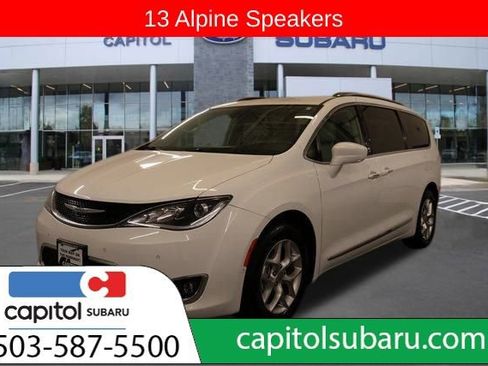 Used 2020 Chrysler Pacifica Touring-L w/ Tire & Wheel Group image 7