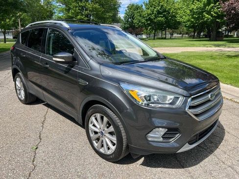 Used 2017 Ford Escape Titanium FWD image 2