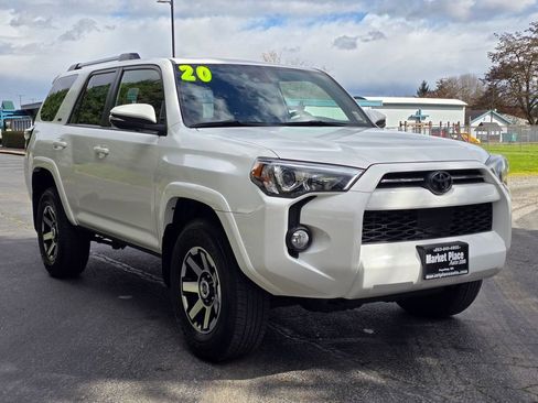 Used 2020 Toyota 4Runner SR5 Premium image 10