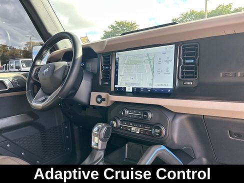 Used 2023 Ford Bronco Wildtrak image 26