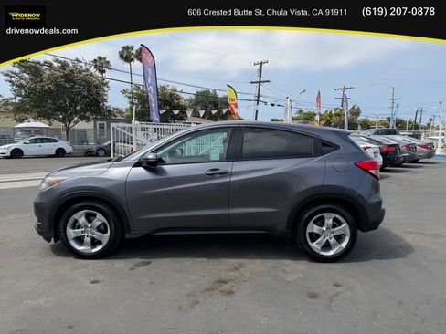 Used 2016 Honda HR-V EX image 8
