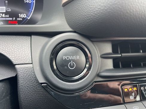 Used 2025 Toyota Crown Platinum image 33