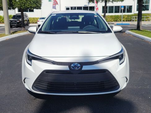 Used 2024 Toyota Corolla LE image 4