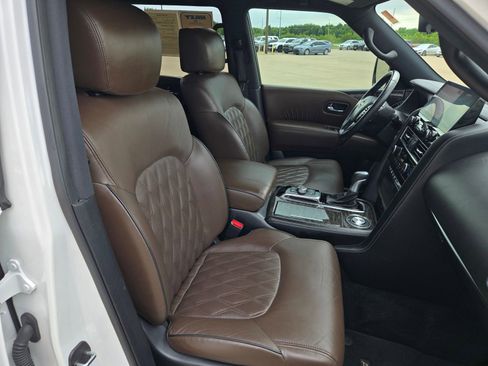 Used 2023 Nissan Armada Platinum w/ Captain's Chairs Package RWD image 27