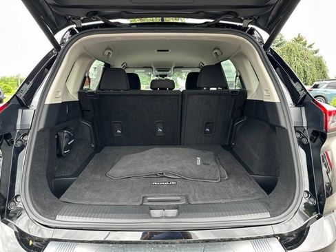 Certified 2026 Nissan Rogue SV AWD/4WD image 16