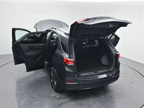 Used 2023 Chevrolet Equinox RS w/ LPO, Floor Liner Package image 53