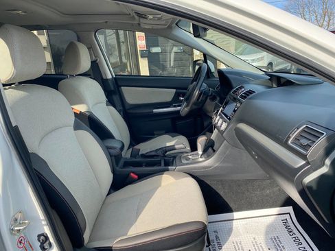 Used 2017 Subaru Crosstrek 2.0i Premium w/ Moonroof Package image 29