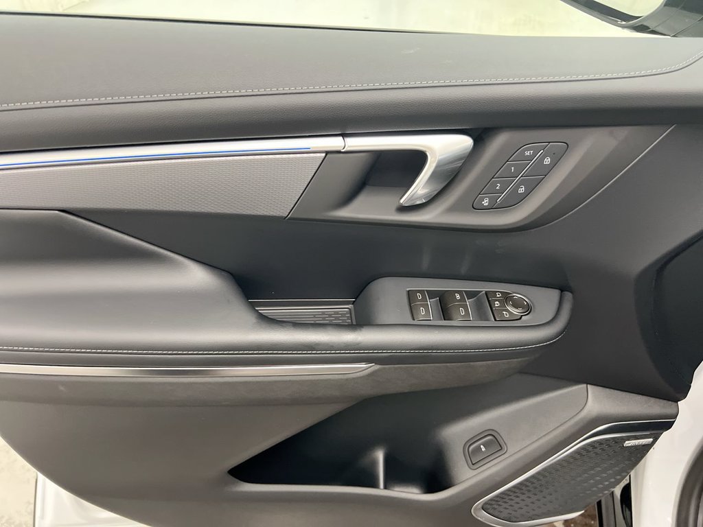New 2027 Buick Enclave Sport Touring w/ Power Package AWD/4WD image 21