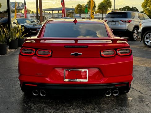 Used 2019 Chevrolet Camaro SS image 9