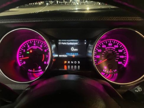 Used 2019 Ford Mustang Premium image 11