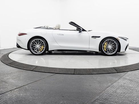 Used 2023 Mercedes-Benz SL 63 AMG 4MATIC image 37